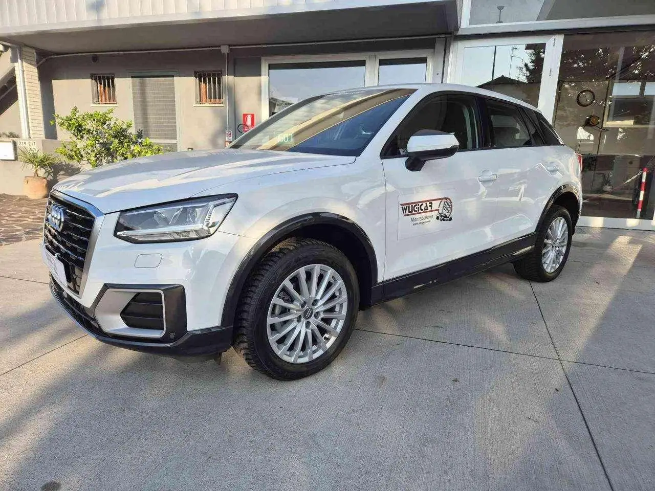 Photo 1 : Audi Q2 2020 Essence