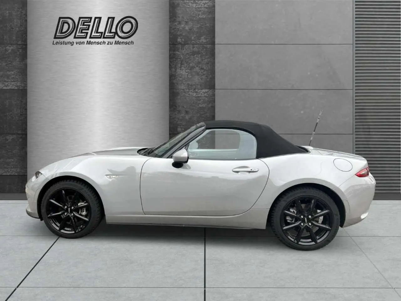 Photo 1 : Mazda Mx-5 2024 Essence