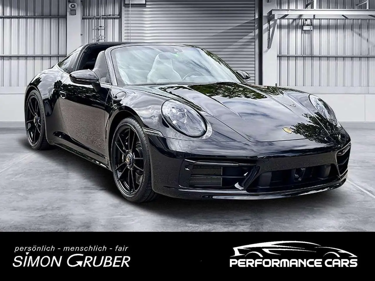 Photo 1 : Porsche 992 2024 Essence