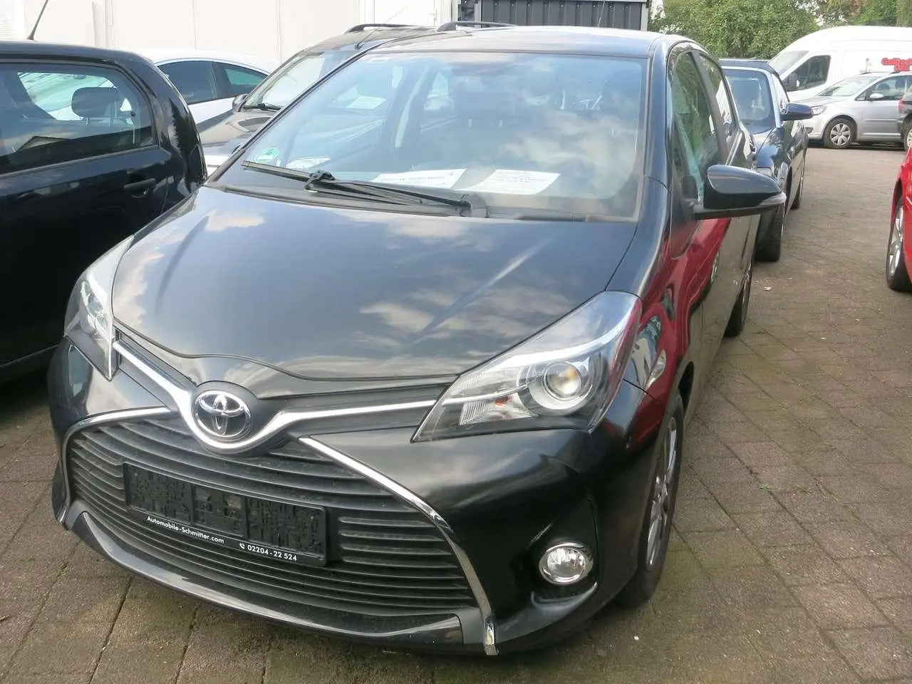 Photo 1 : Toyota Yaris 2015 Petrol