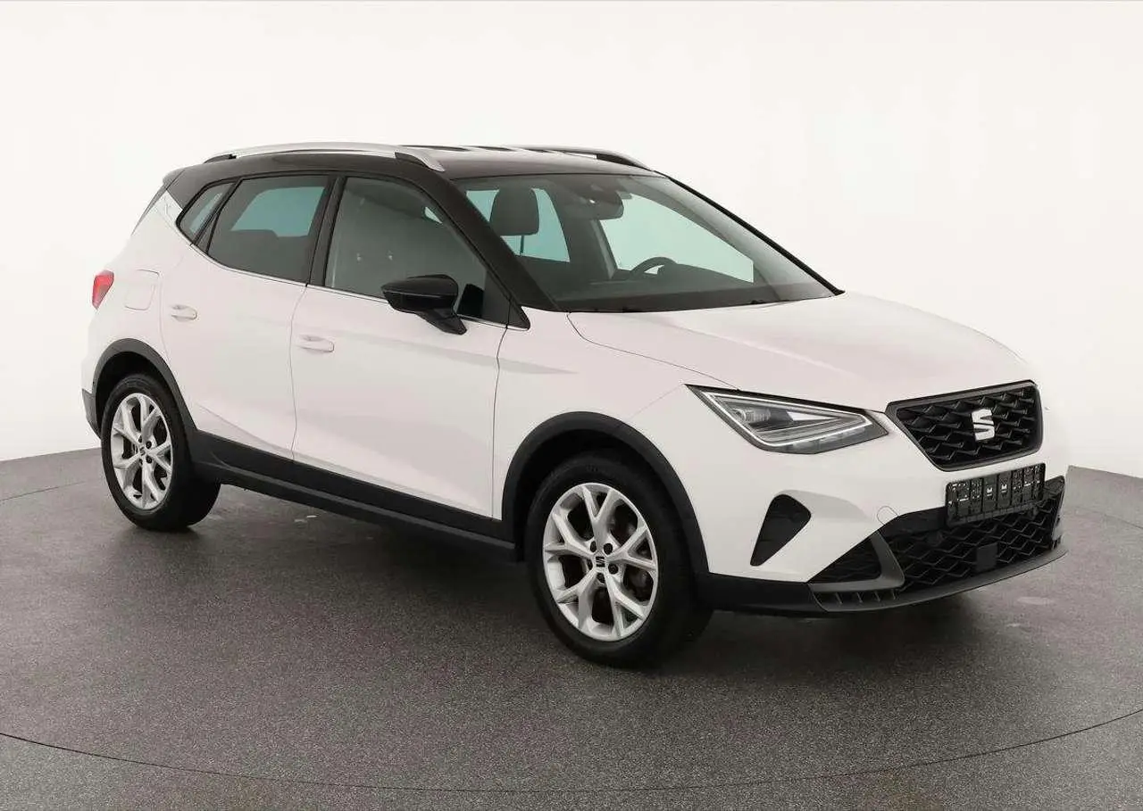 Photo 1 : Seat Arona 2023 Essence