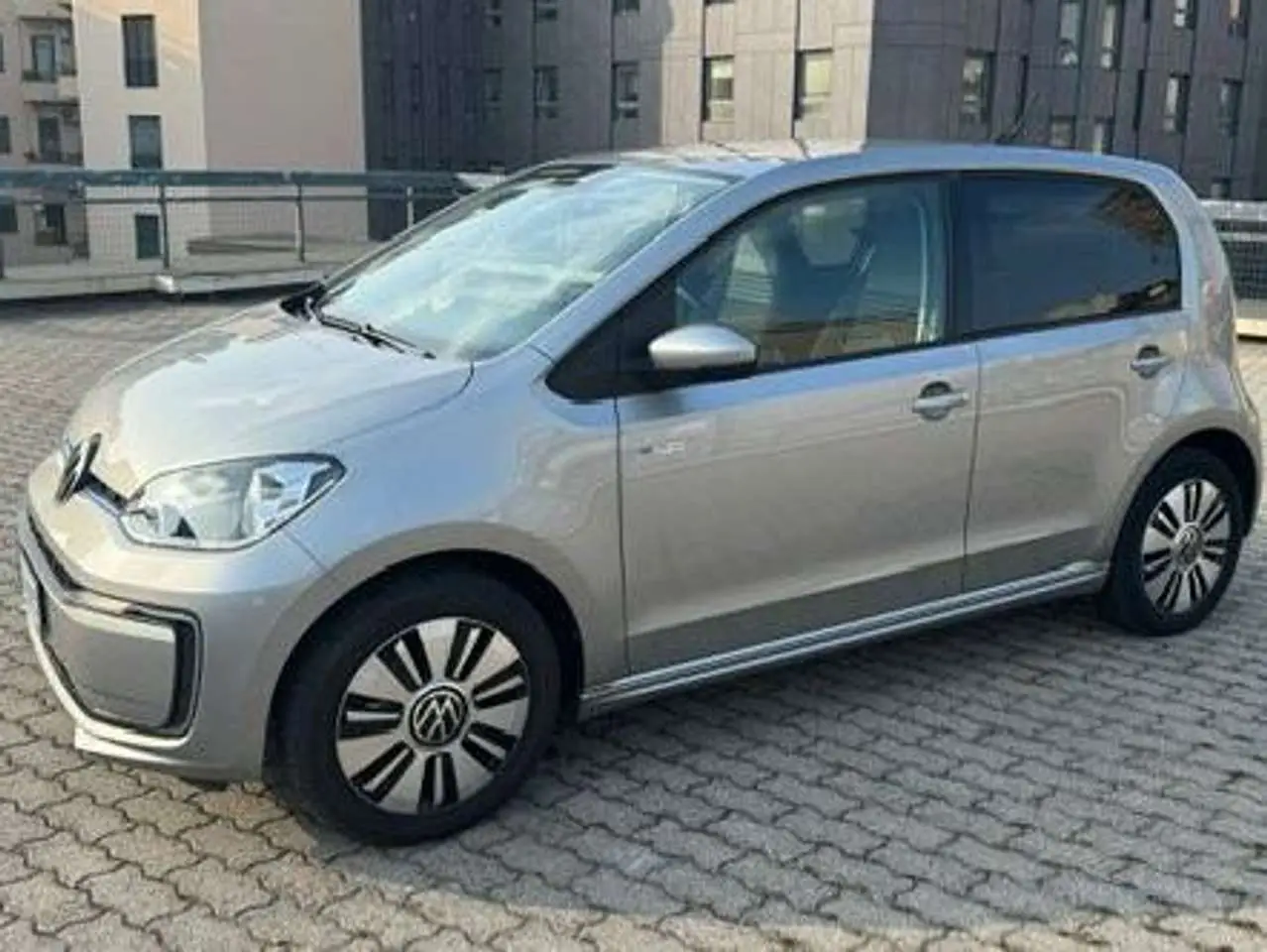 Photo 1 : Volkswagen Up! 2020 Electric