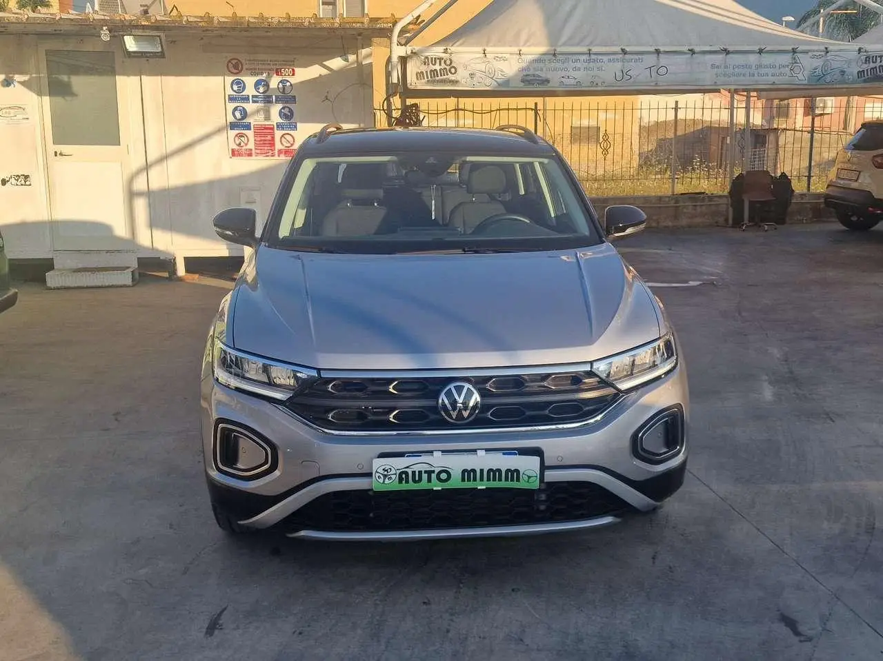 Photo 1 : Volkswagen T-roc 2022 Essence