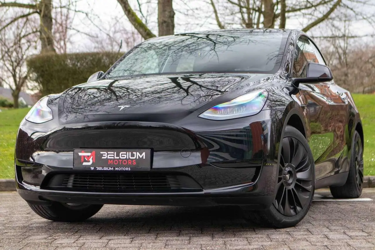 Photo 1 : Tesla Model Y 2023 Electric