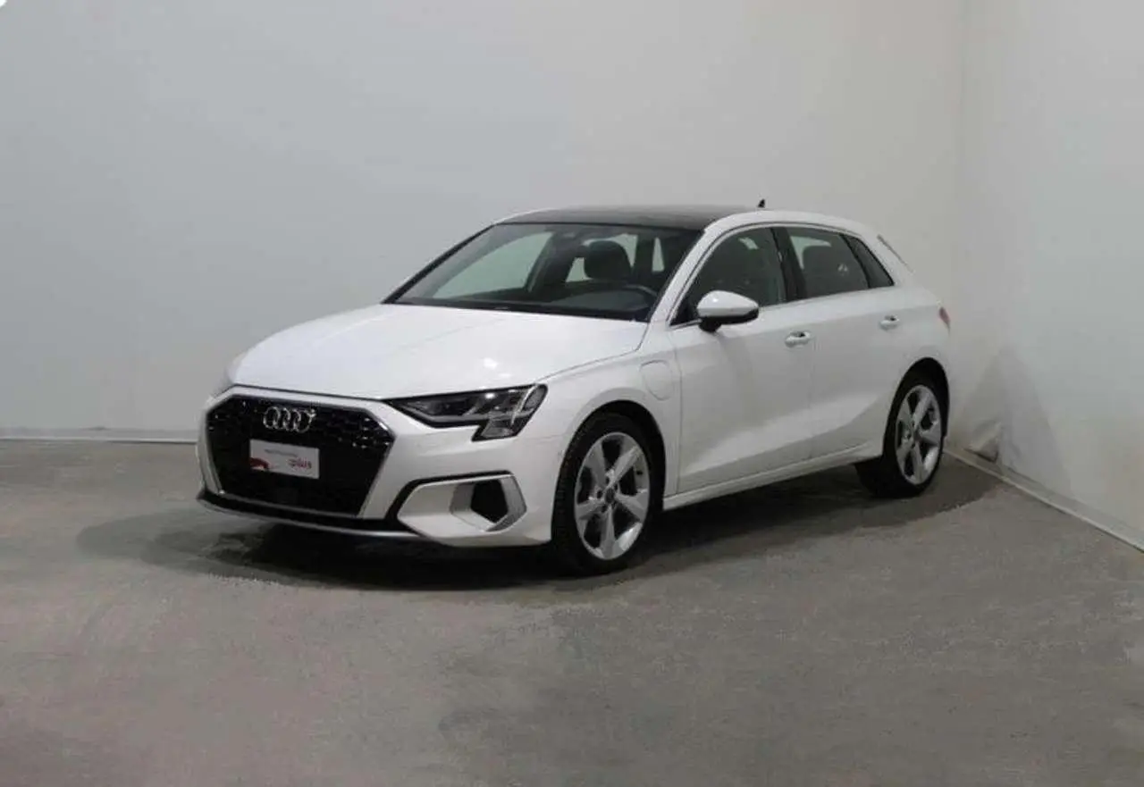 Photo 1 : Audi A3 2021 Electric