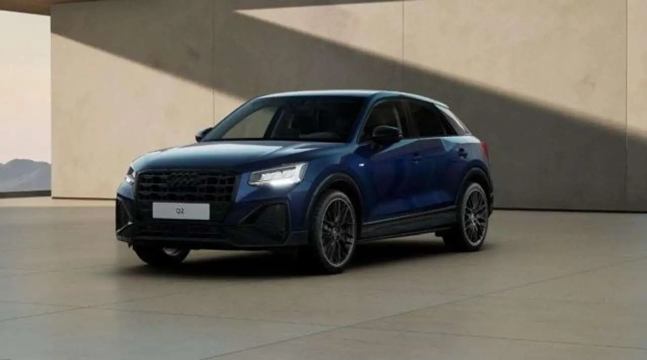 Photo 1 : Audi Q2 2024 Petrol