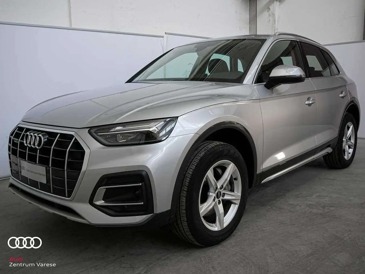 Photo 1 : Audi Q5 2020 Diesel