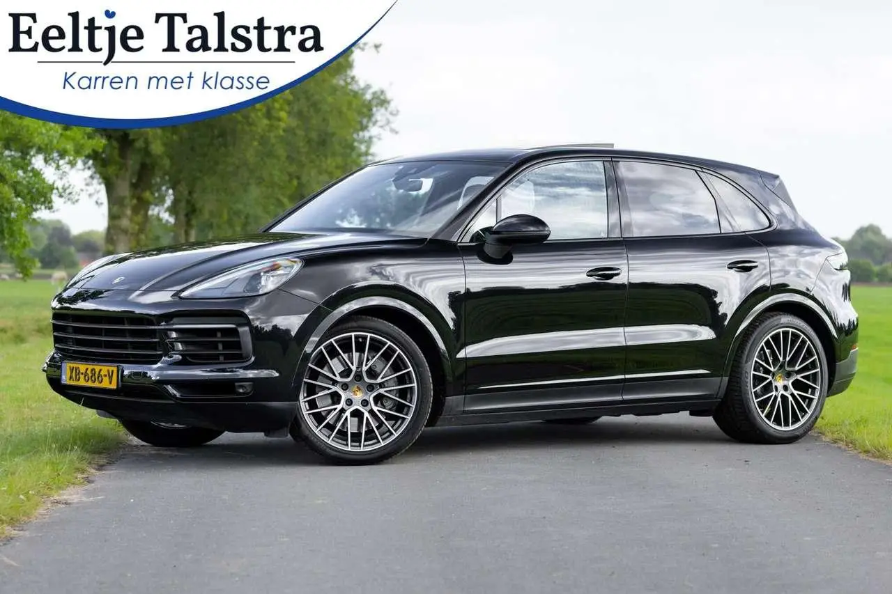 Photo 1 : Porsche Cayenne 2017 Petrol