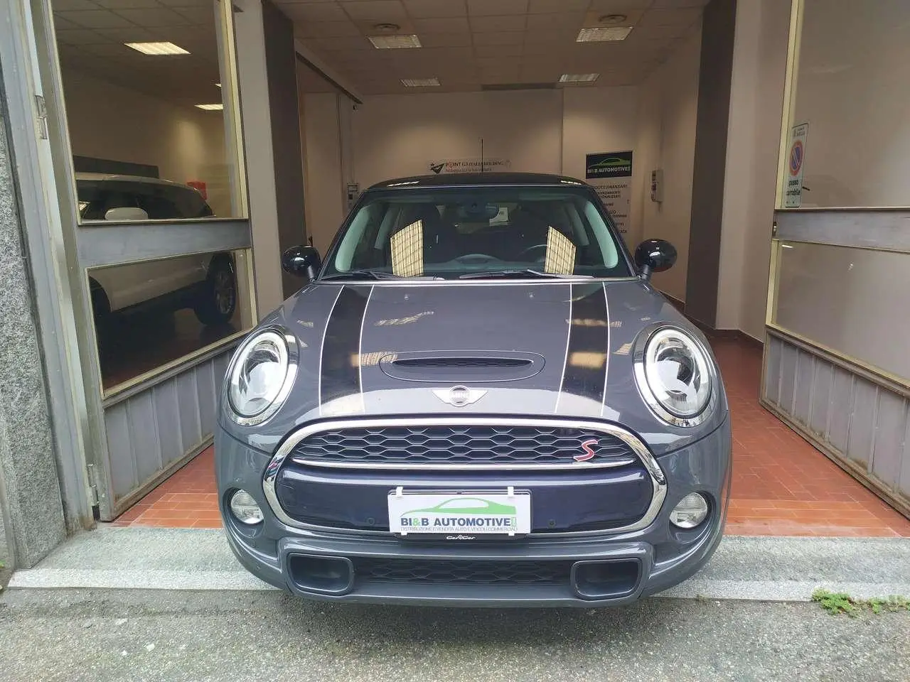 Photo 1 : Mini Cooper 2015 Diesel