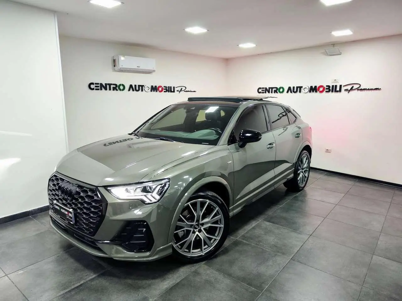 Photo 1 : Audi Q3 2020 Diesel