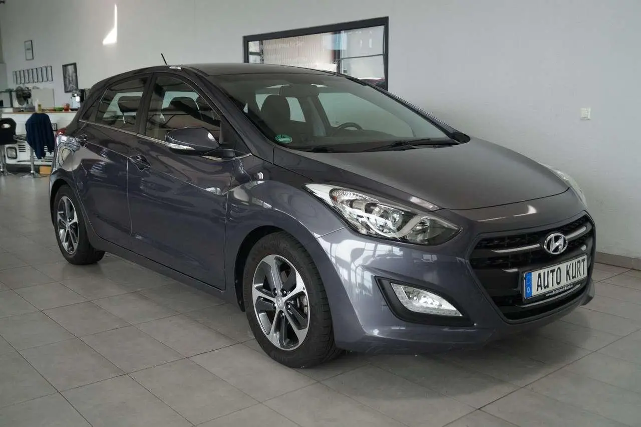 Photo 1 : Hyundai I30 2016 Petrol