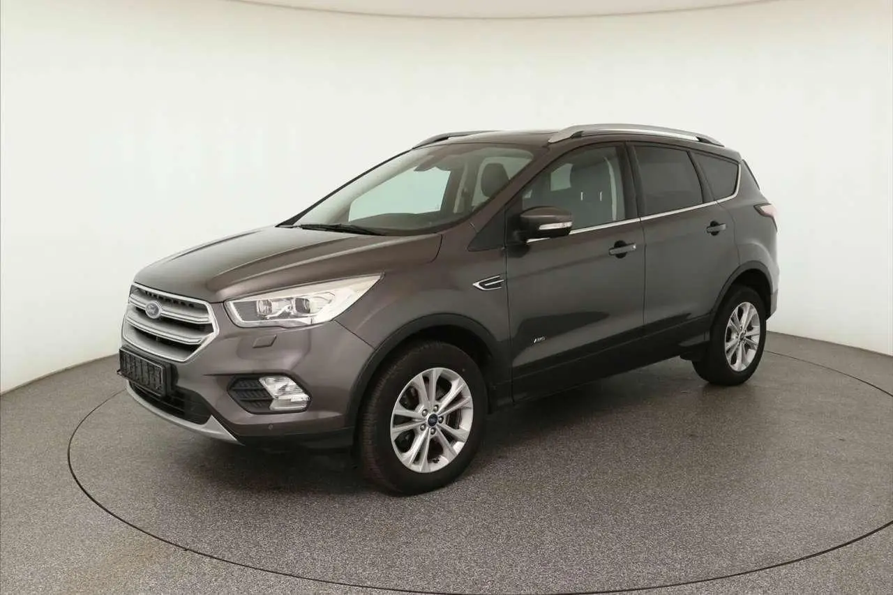 Photo 1 : Ford Kuga 2018 Petrol