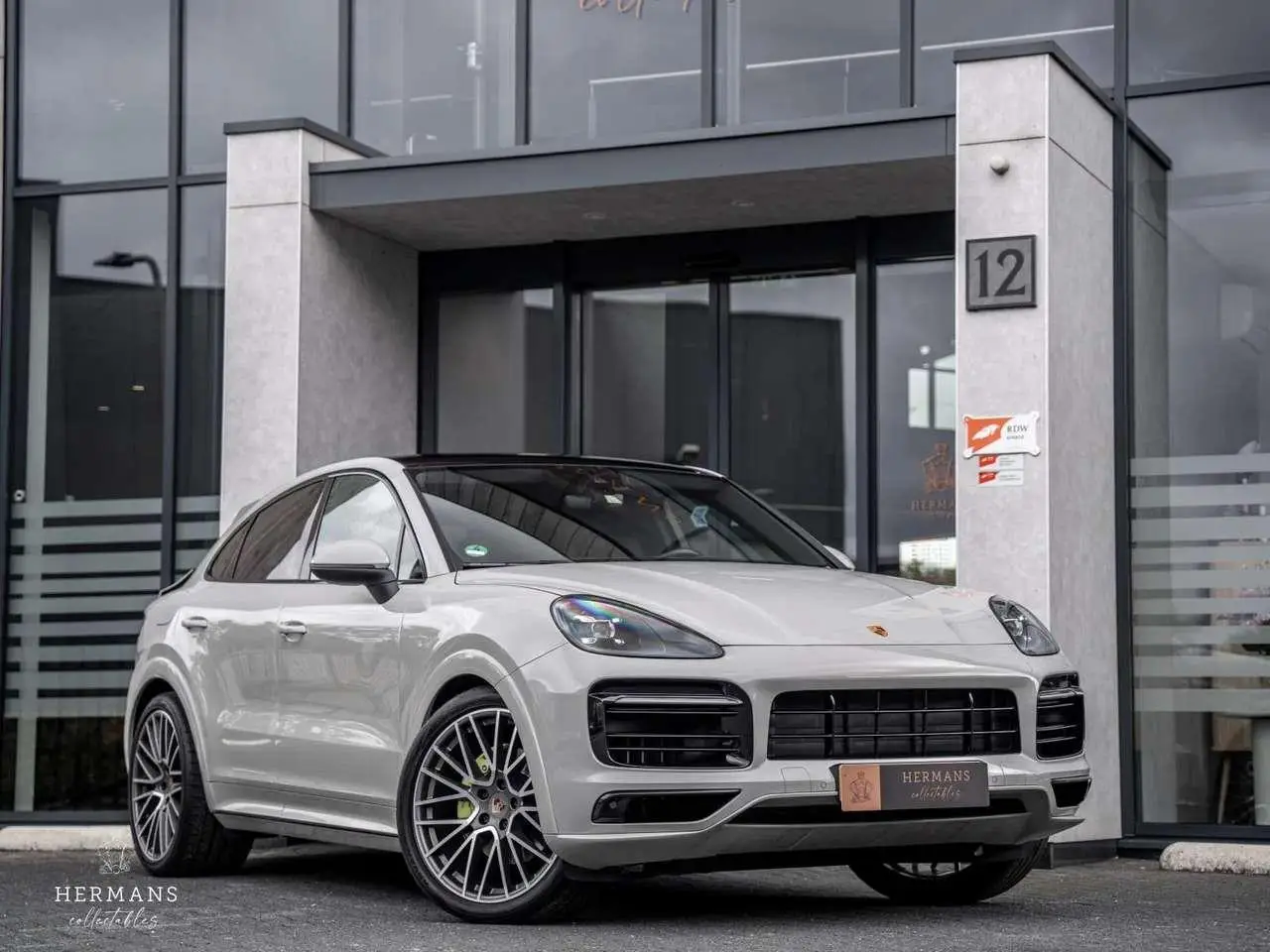 Photo 1 : Porsche Cayenne 2022 Hybrid