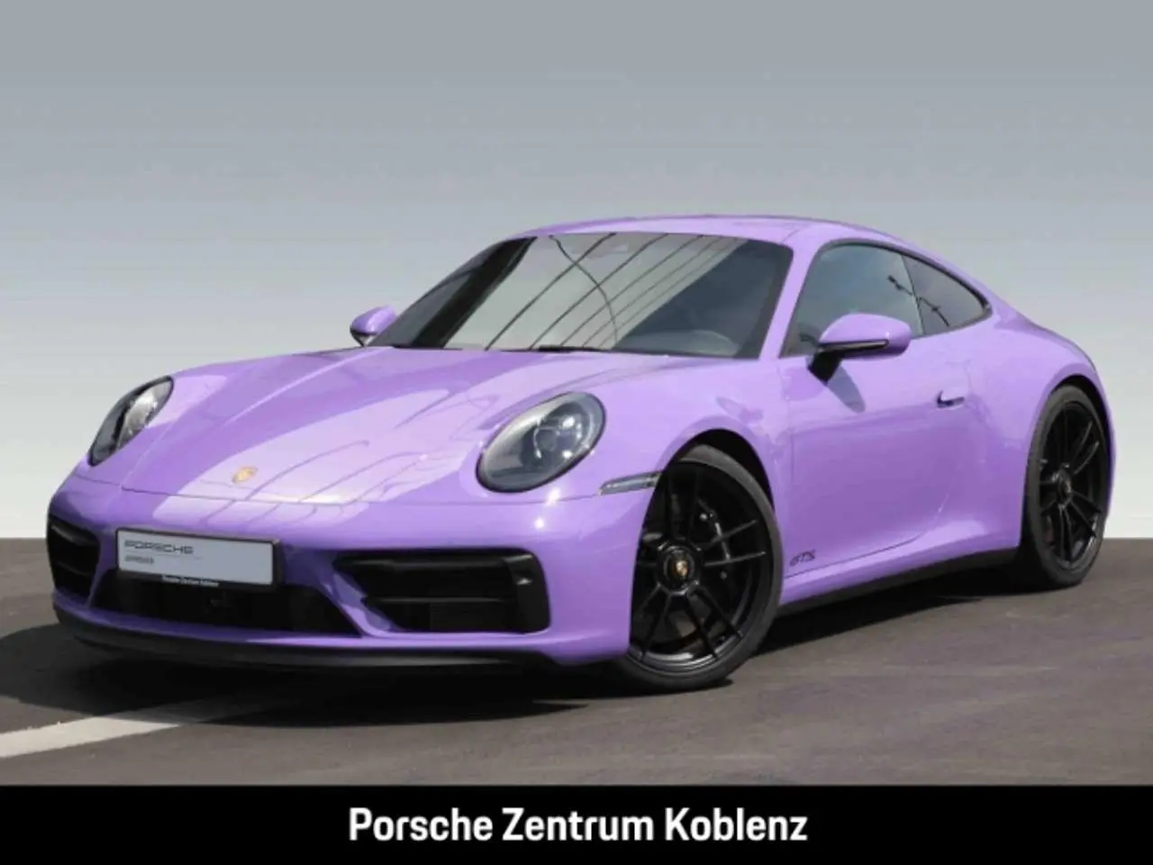 Photo 1 : Porsche 992 2022 Essence