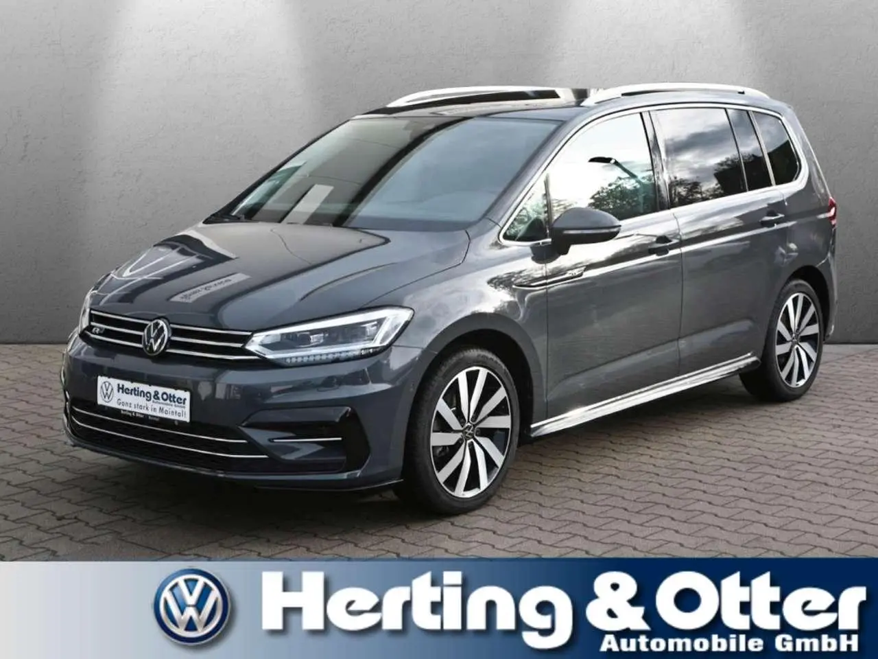 Photo 1 : Volkswagen Touran 2024 Petrol