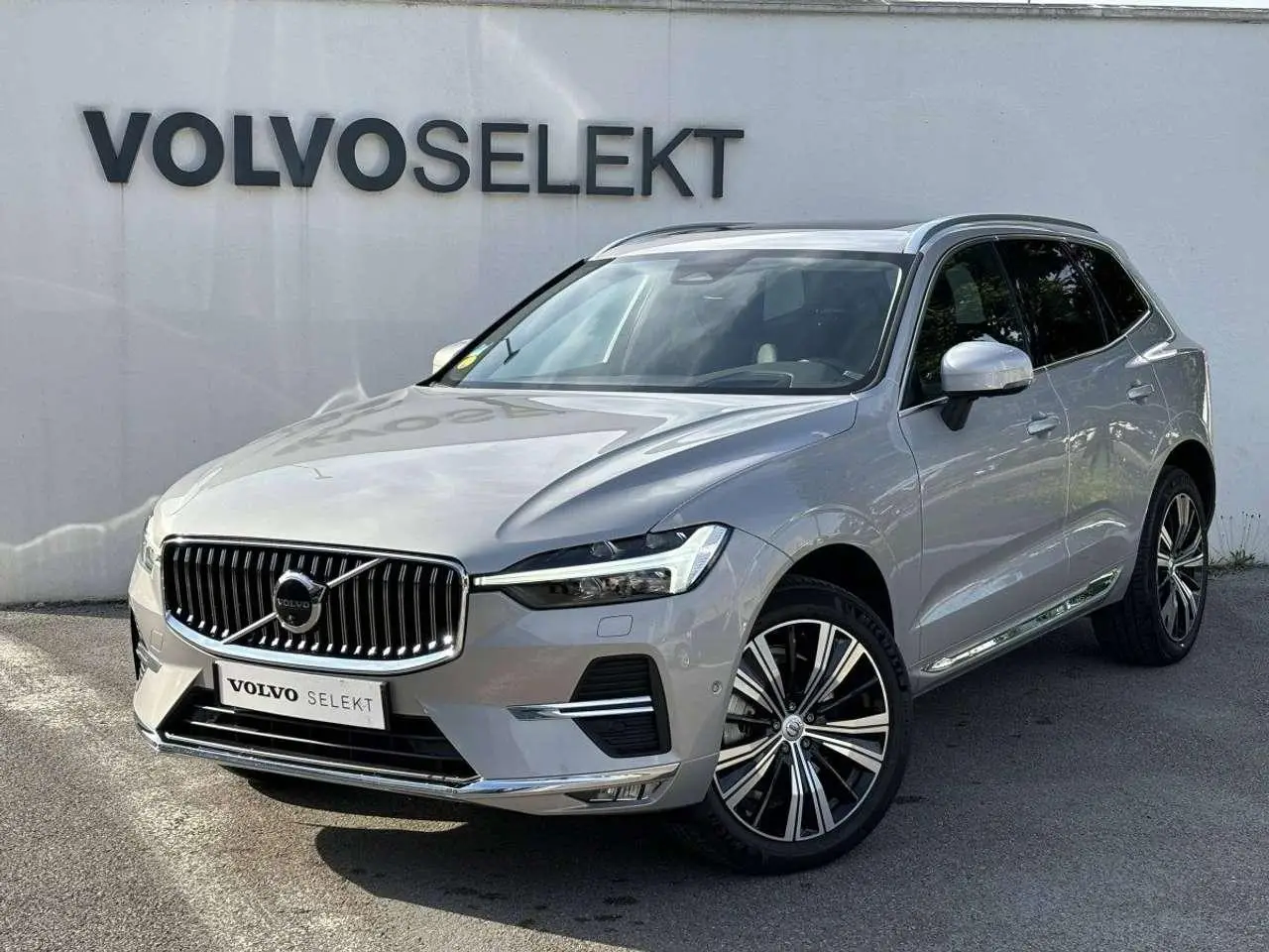 Photo 1 : Volvo Xc60 2023 Diesel