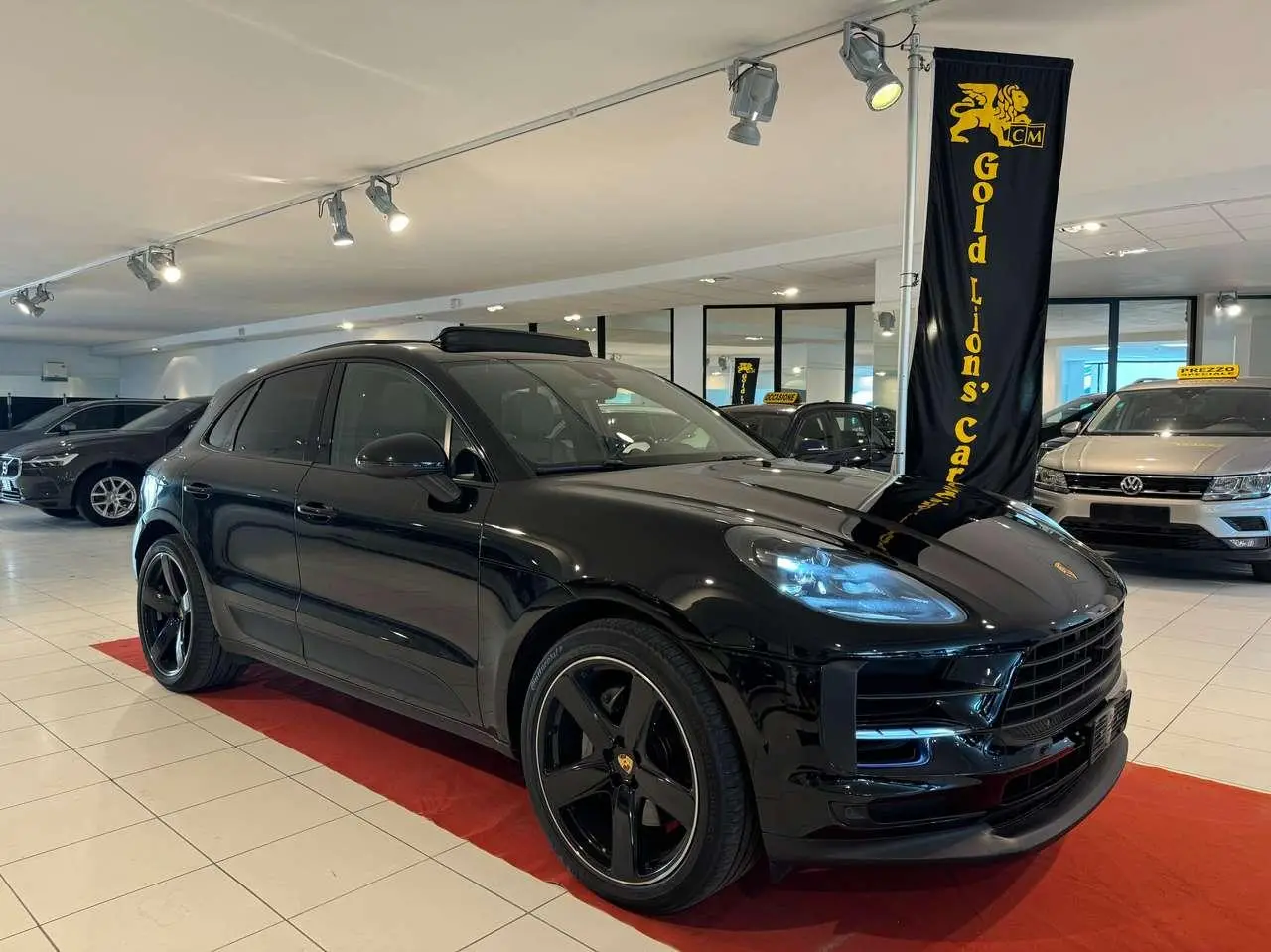 Photo 1 : Porsche Macan 2020 Essence