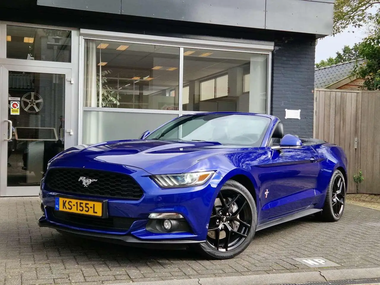 Photo 1 : Ford Mustang 2015 Petrol