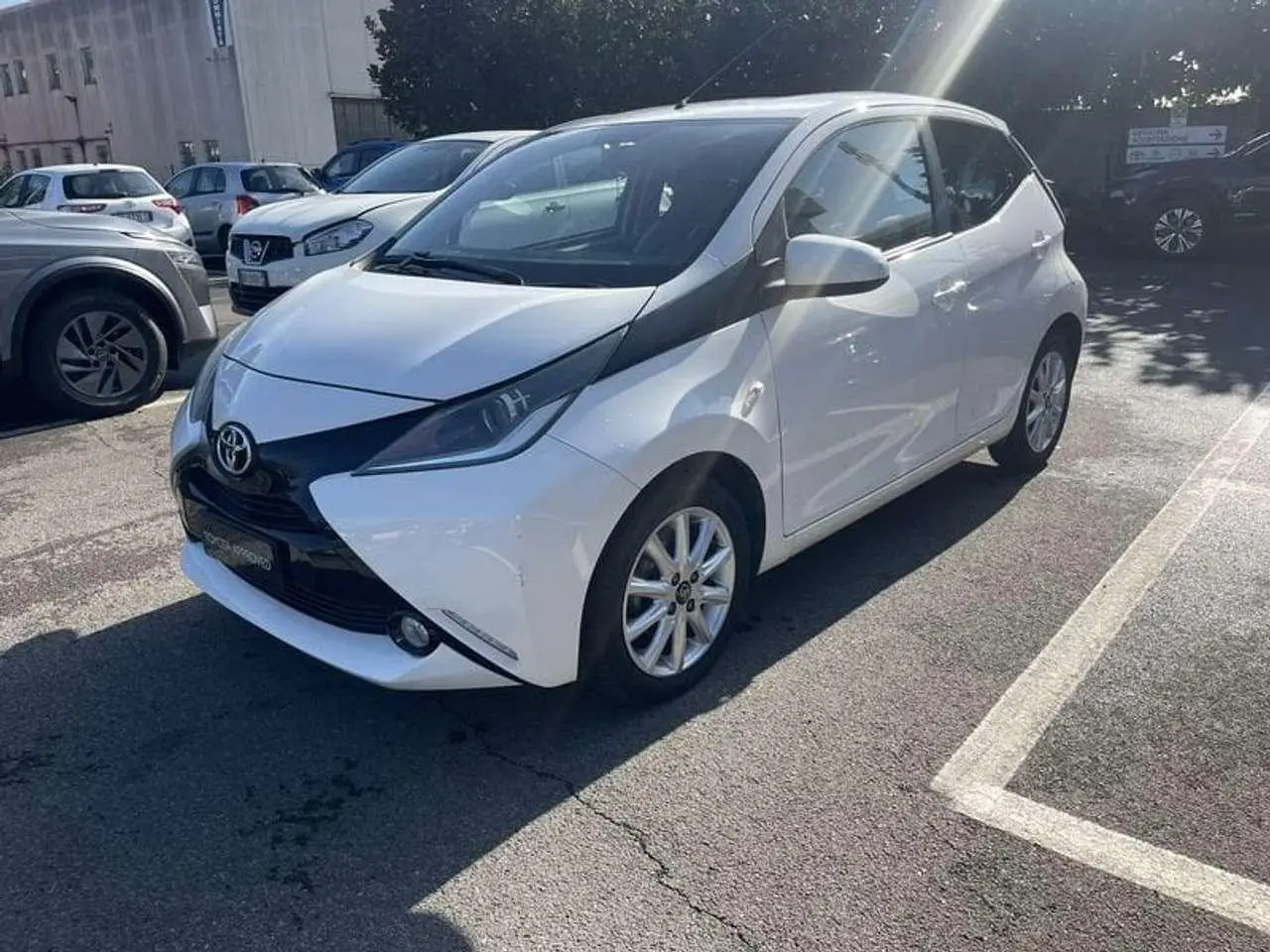 Photo 1 : Toyota Aygo 2015 Petrol