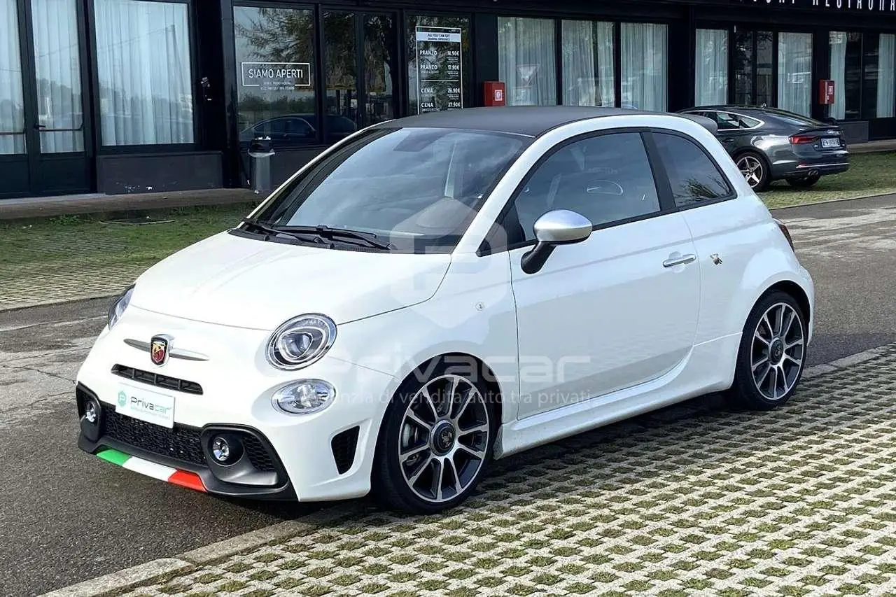 Photo 1 : Abarth 595 2023 Petrol