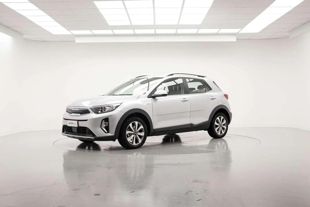 Photo 1 : Kia Stonic 2022 Petrol