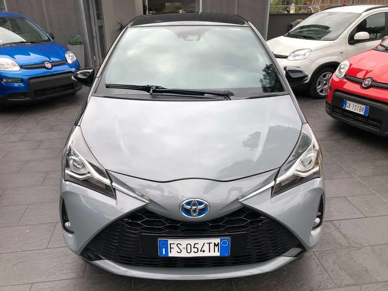 Photo 1 : Toyota Yaris 2018 Hybrid