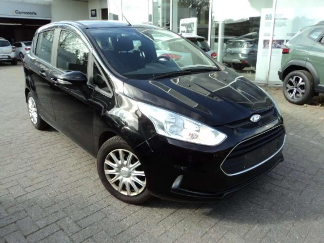 Photo 1 : Ford B-max 2017 Petrol