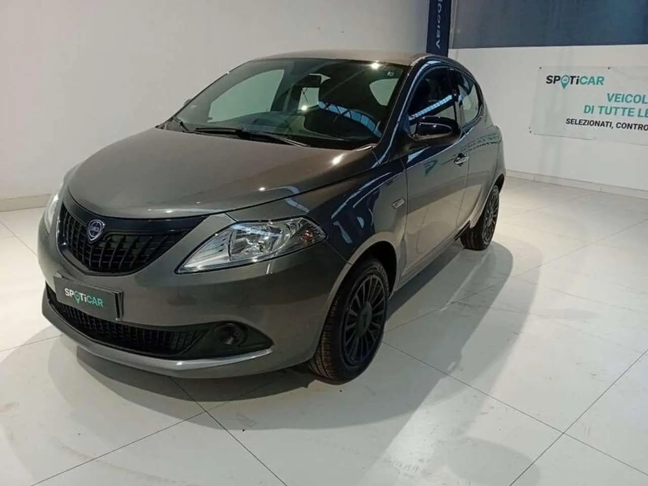 Photo 1 : Lancia Ypsilon 2023 Hybride