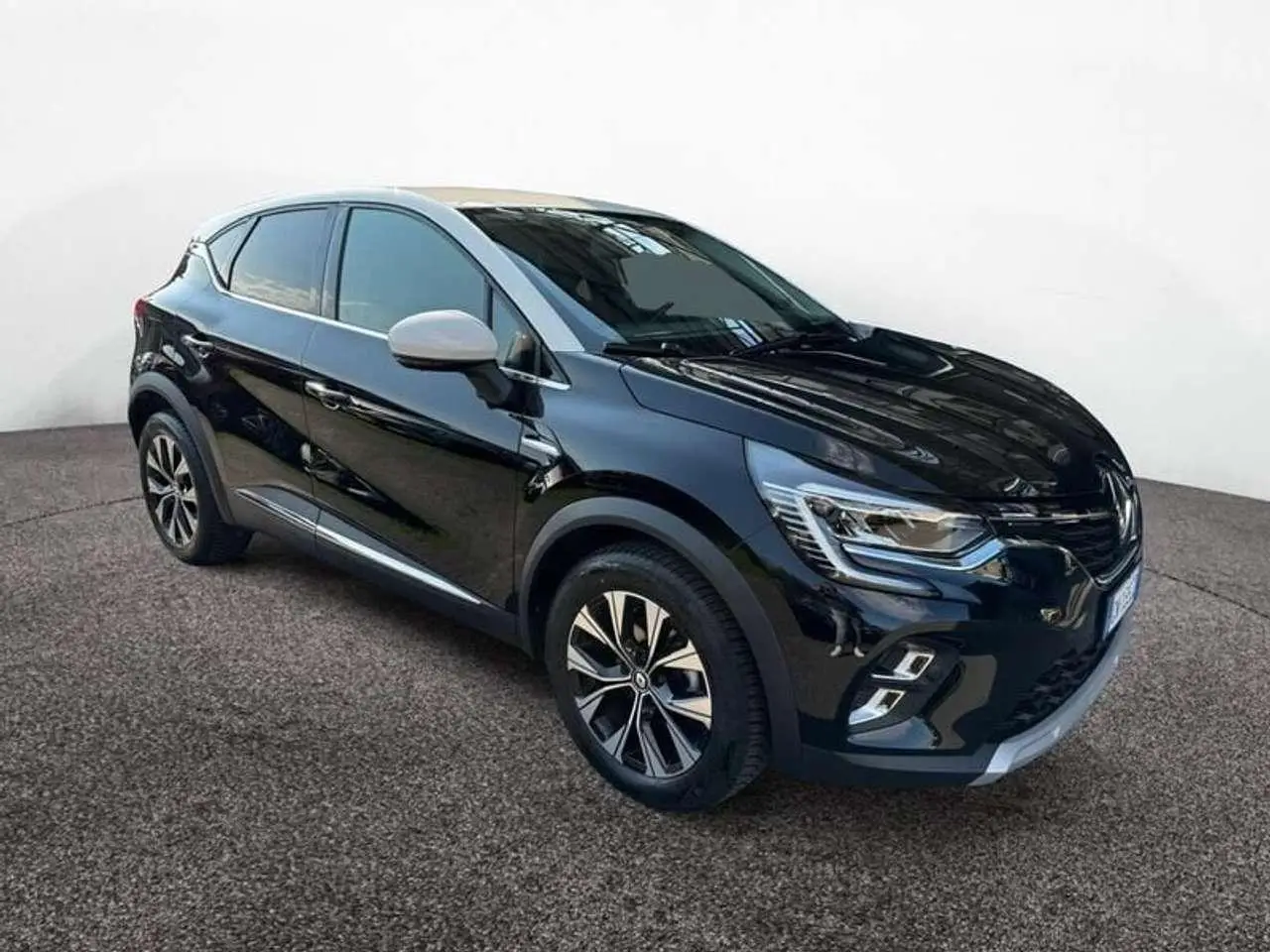 Photo 1 : Renault Captur 2023 Essence