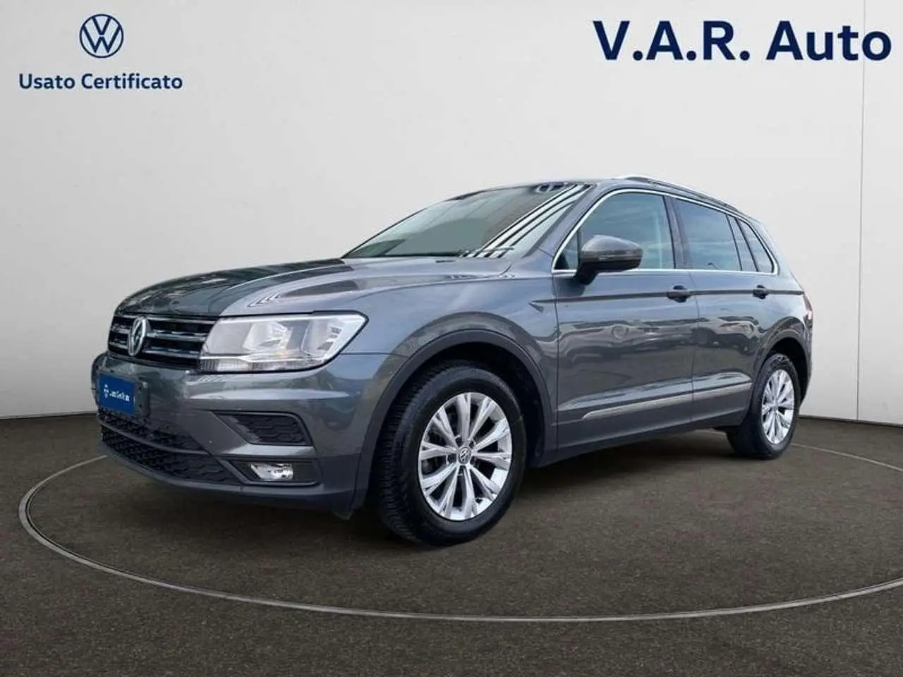 Photo 1 : Volkswagen Tiguan 2020 Petrol