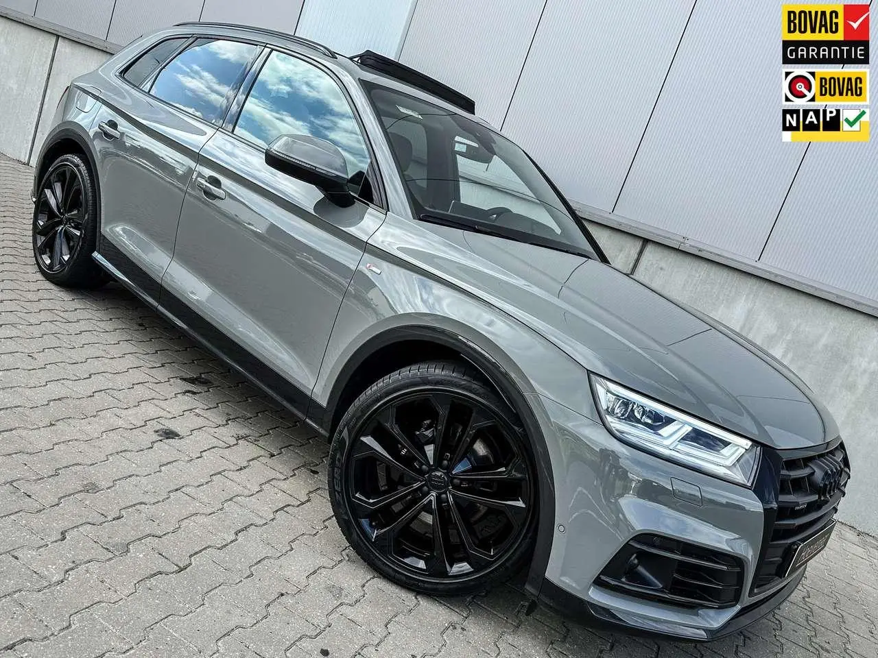 Photo 1 : Audi Q5 2020 Hybride