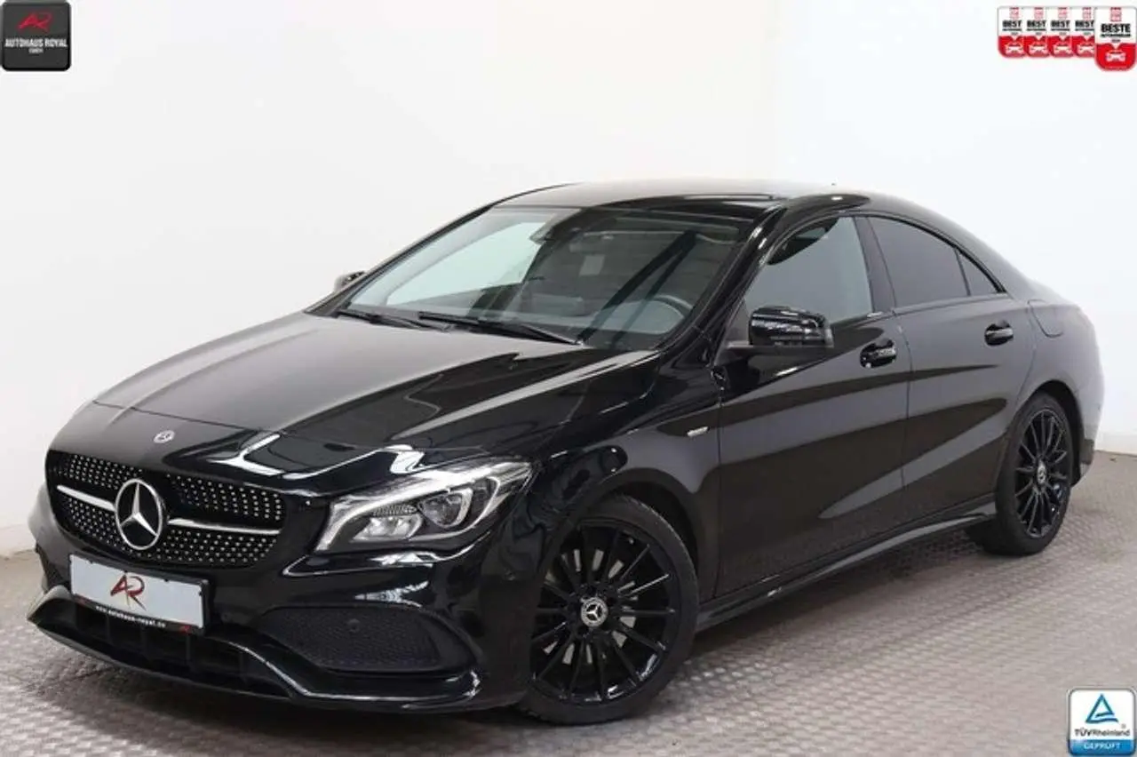 Photo 1 : Mercedes-benz Classe Cla 2018 Petrol