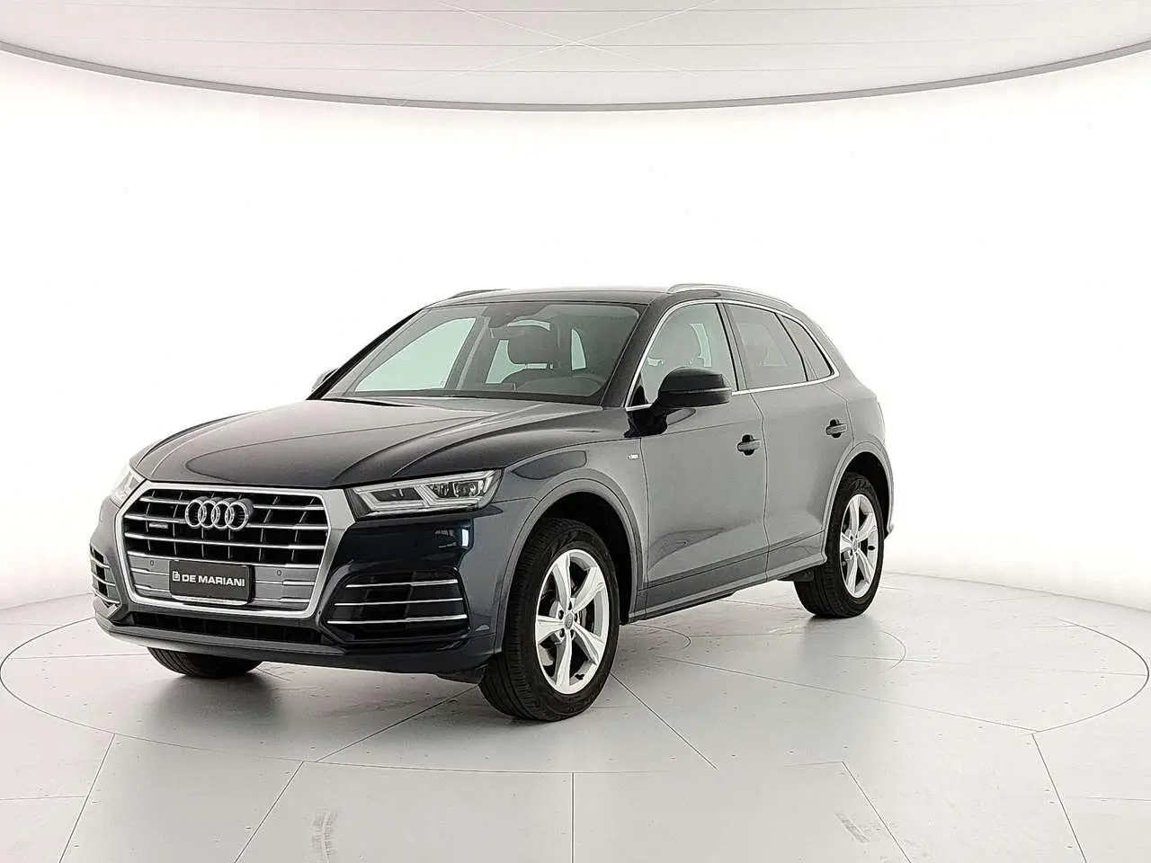 Photo 1 : Audi Q5 2020 Hybrid