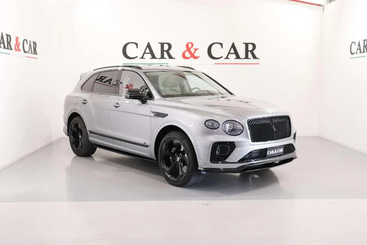 Photo 1 : Bentley Bentayga 2021 Petrol