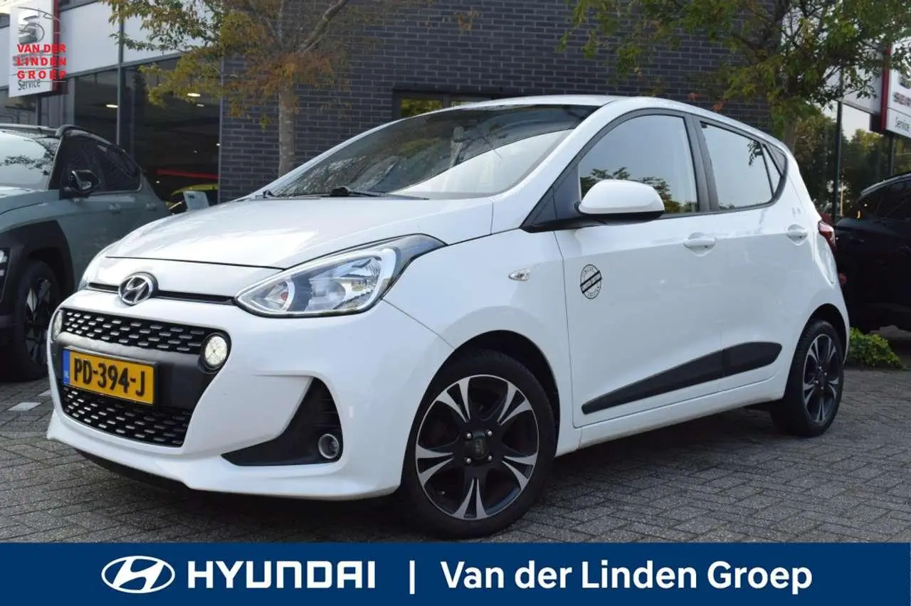 Photo 1 : Hyundai I10 2017 Essence