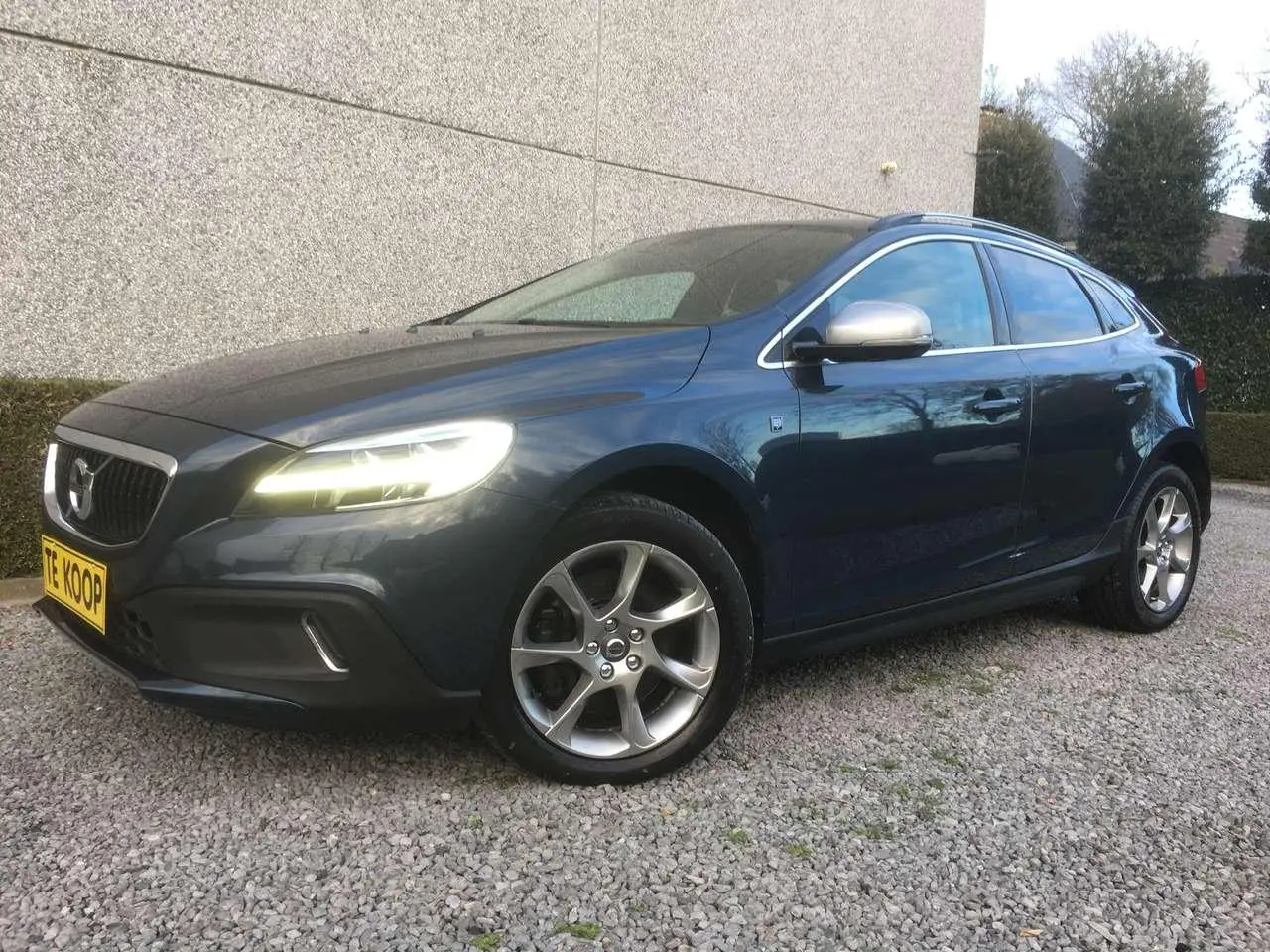 Photo 1 : Volvo V40 2016 Diesel