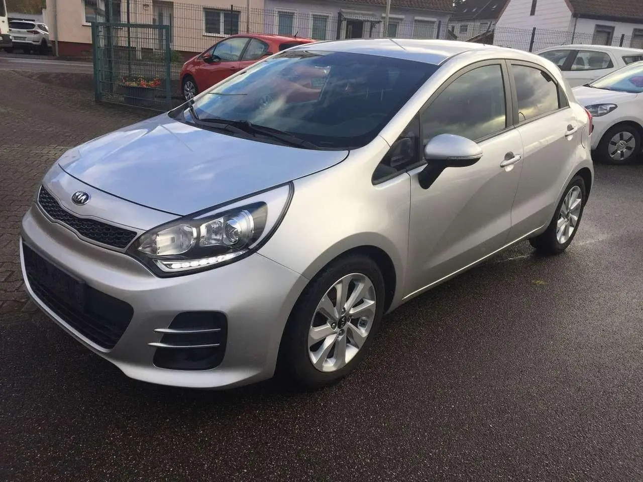 Photo 1 : Kia Rio 2016 Petrol