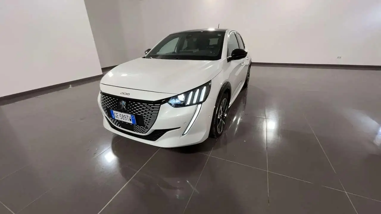 Photo 1 : Peugeot 208 2021 Électrique