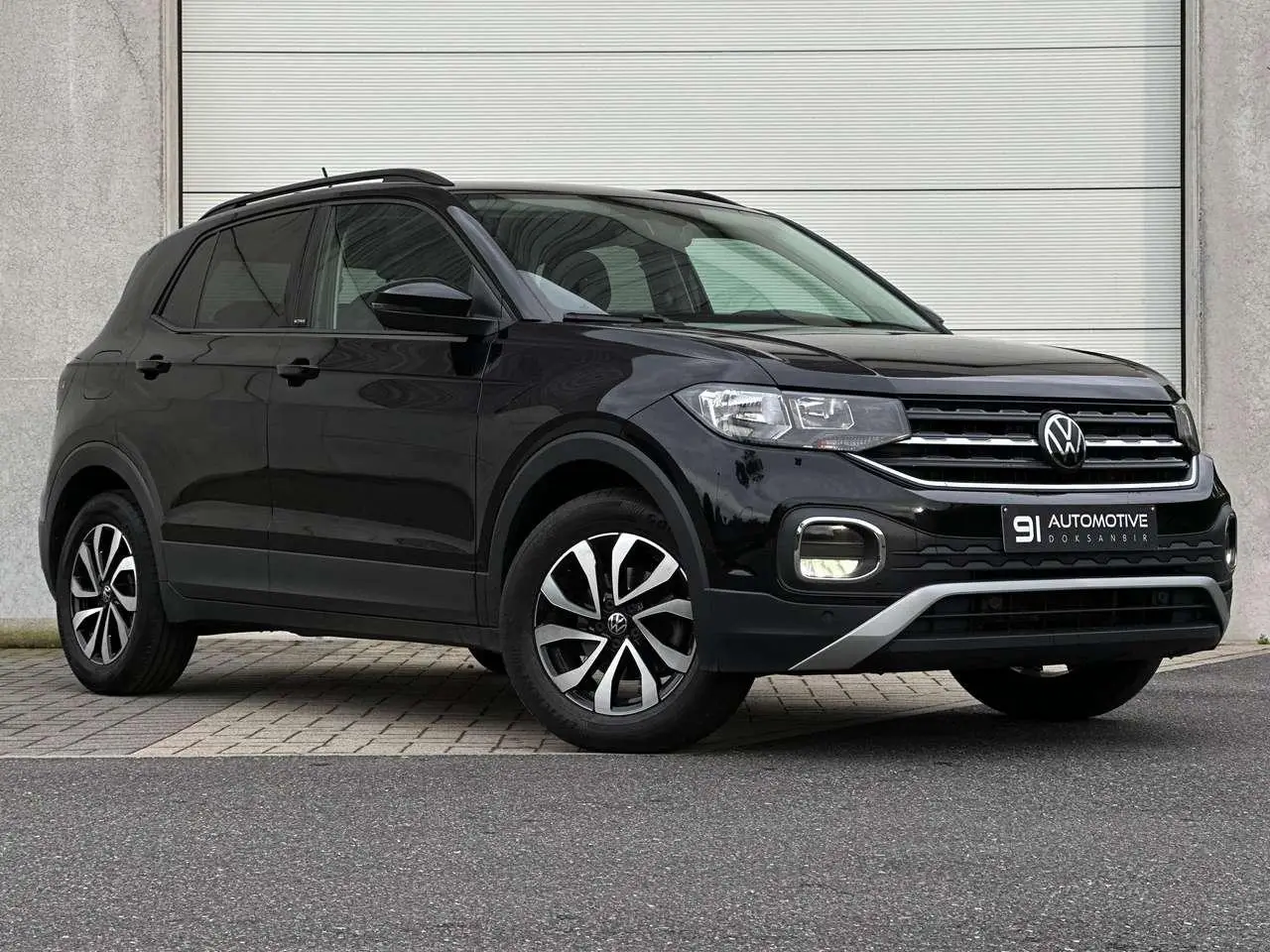 Photo 1 : Volkswagen T-cross 2022 Essence