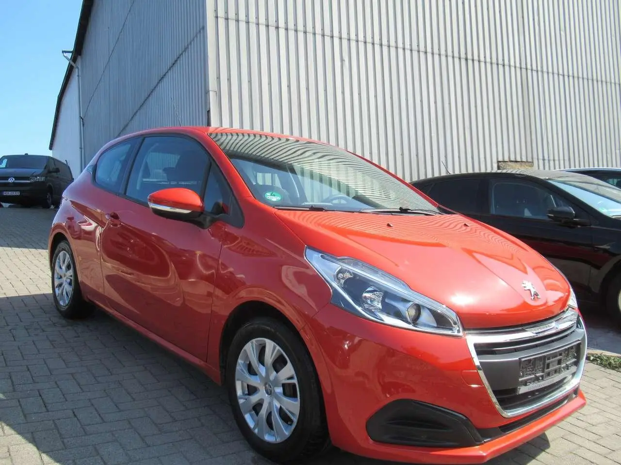 Photo 1 : Peugeot 208 2017 Petrol