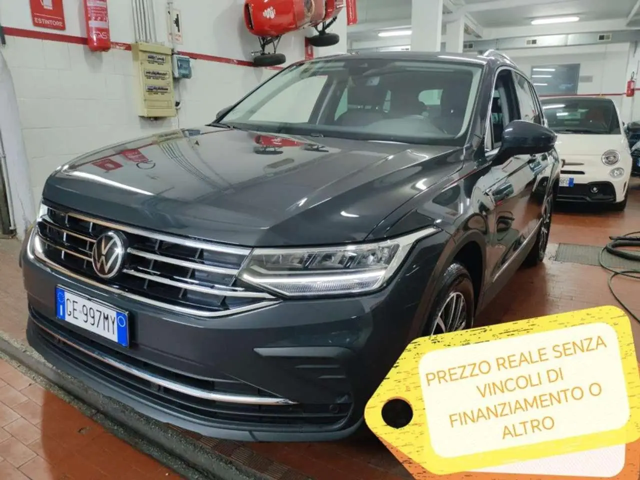 Photo 1 : Volkswagen Tiguan 2021 Petrol