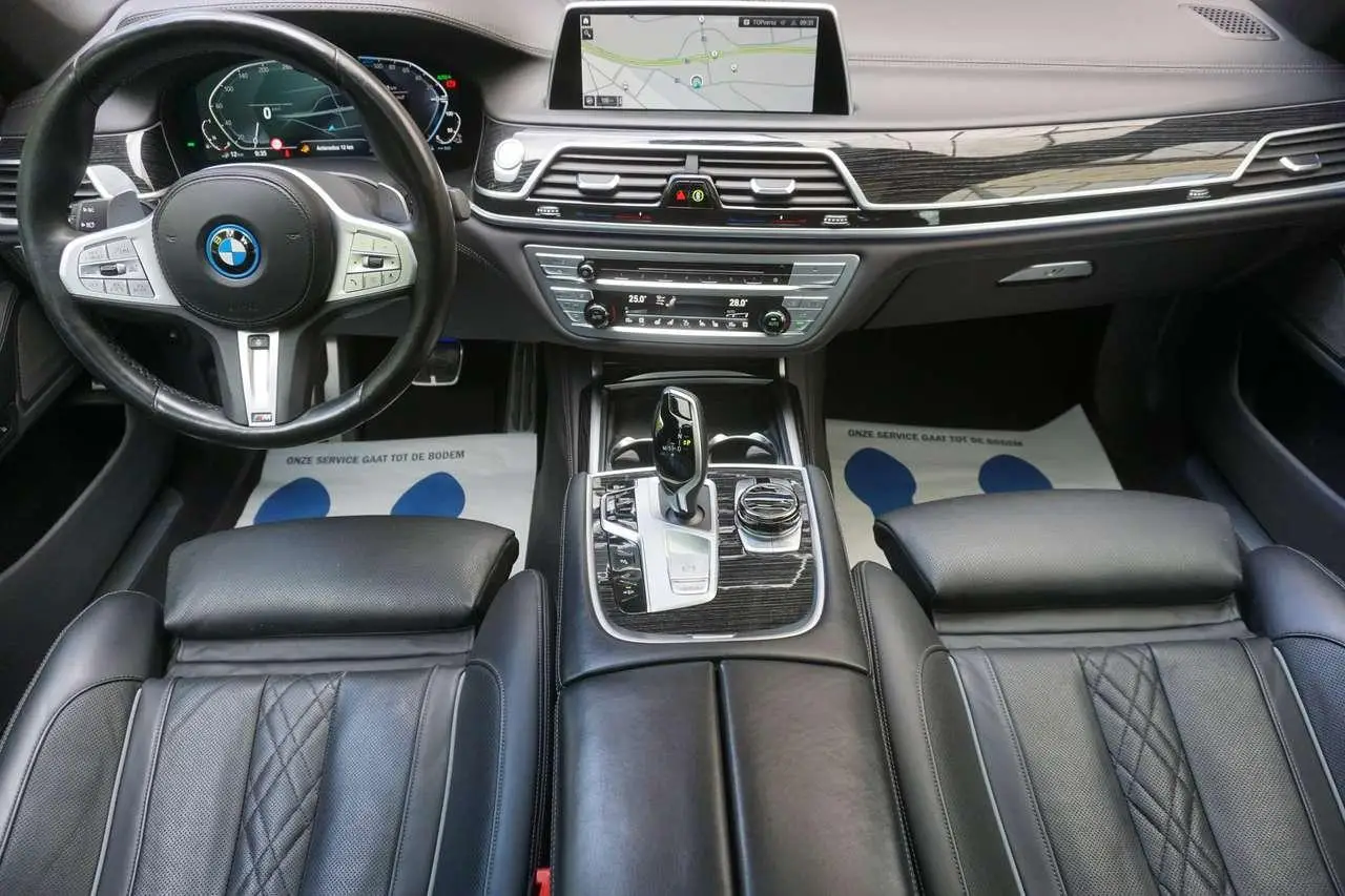 Photo 1 : Bmw Serie 7 2021 Hybrid