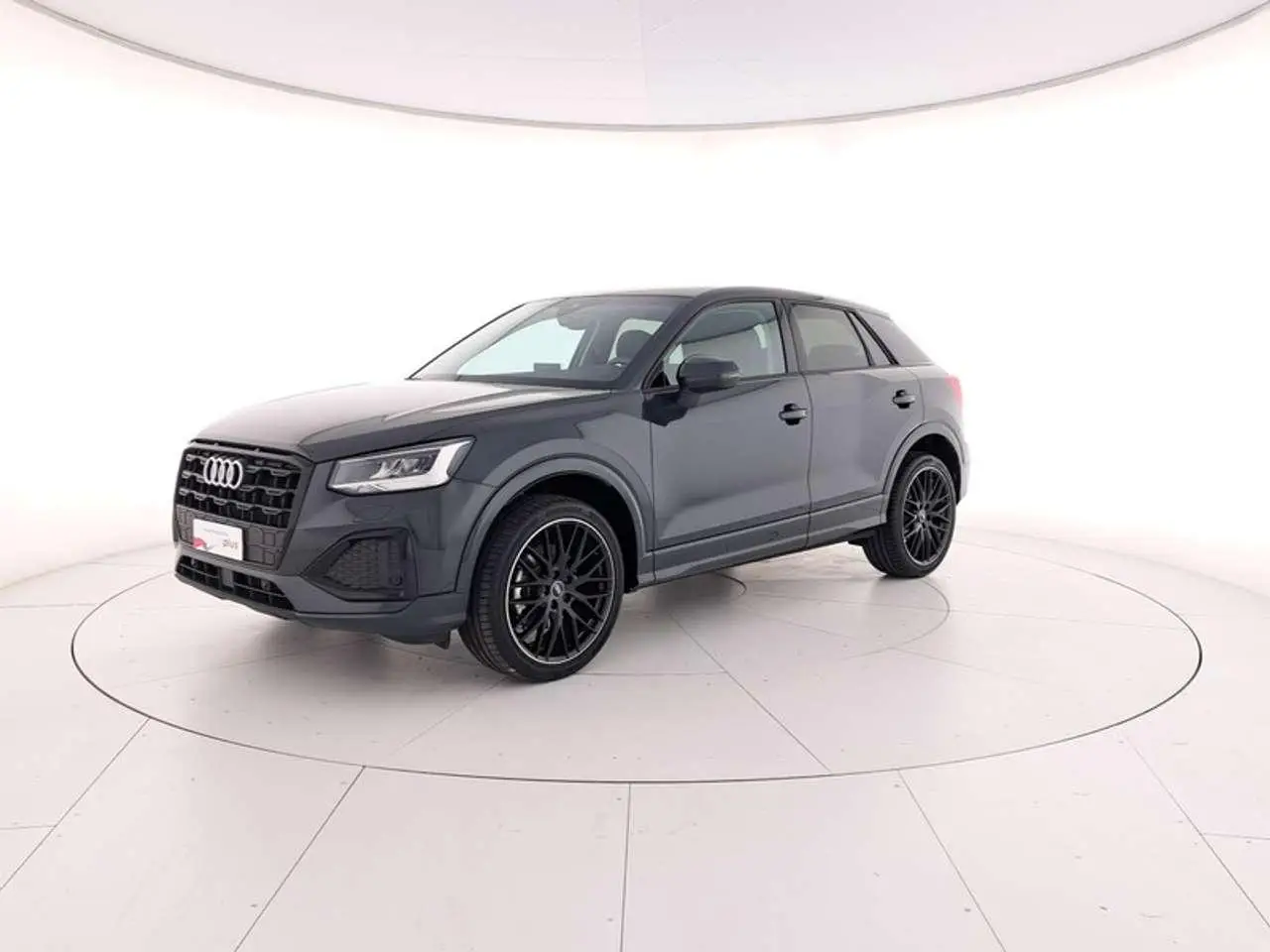 Photo 1 : Audi Q2 2024 Essence