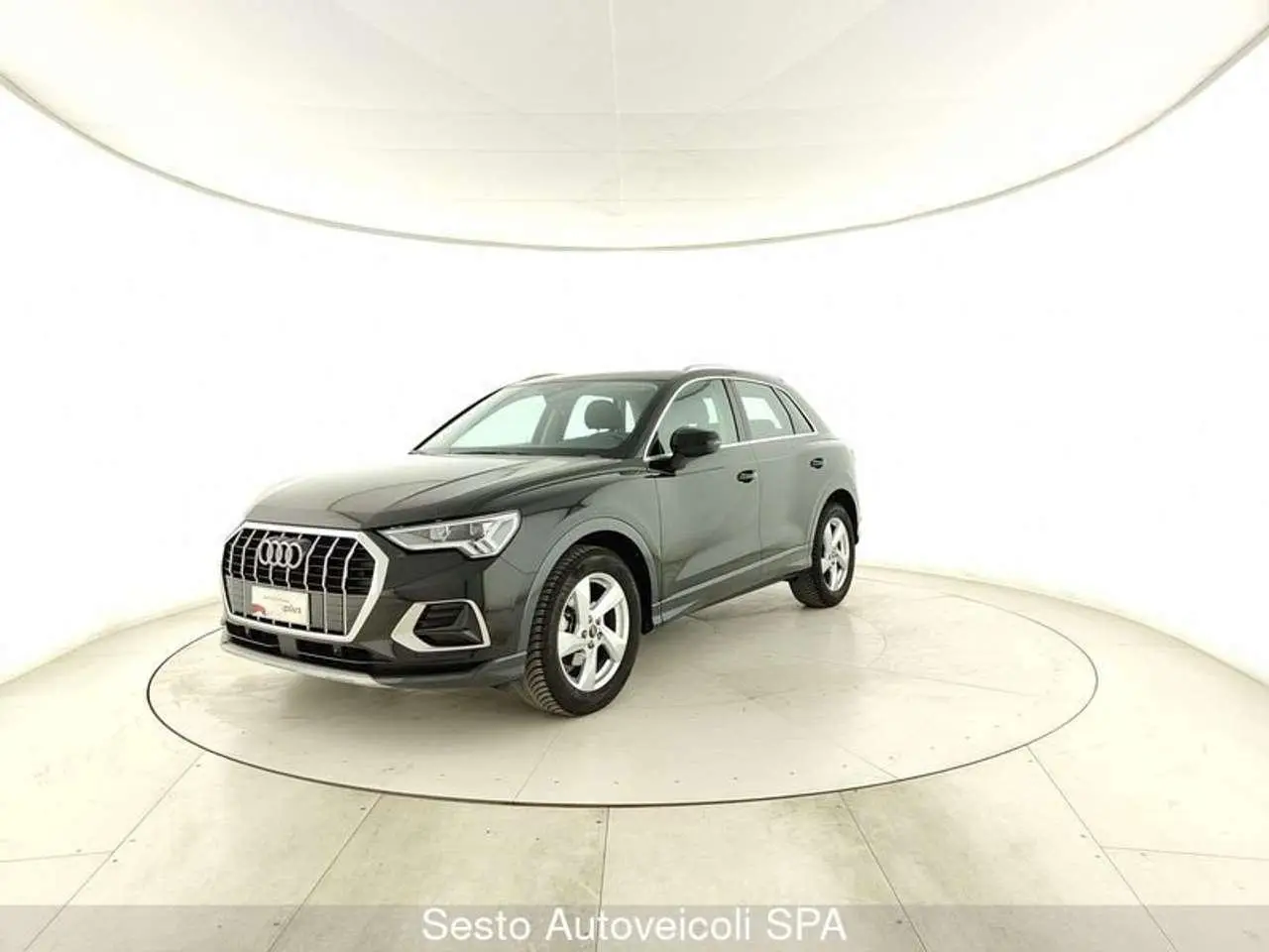 Photo 1 : Audi Q3 2022 Diesel