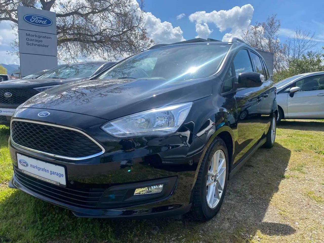 Photo 1 : Ford Grand C-max 2019 Essence