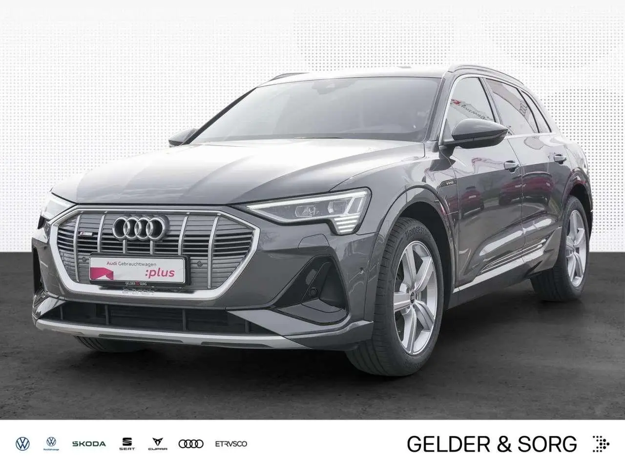 Photo 1 : Audi E-tron 2021 Électrique