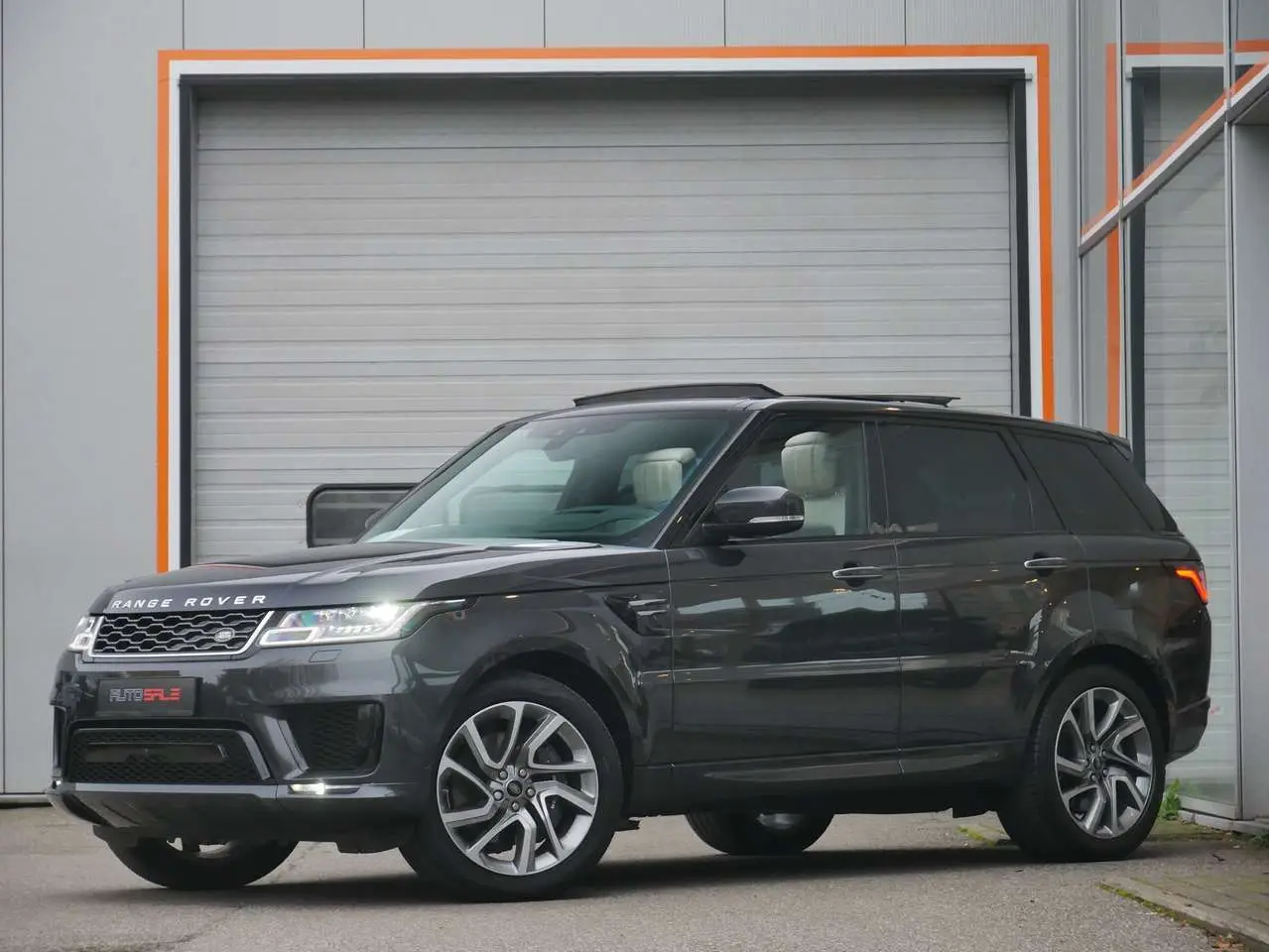 Photo 1 : Land Rover Range Rover Sport 2021 Hybride