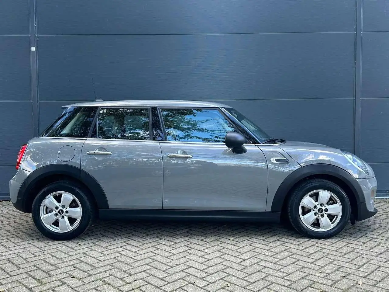 Photo 1 : Mini One 2019 Petrol