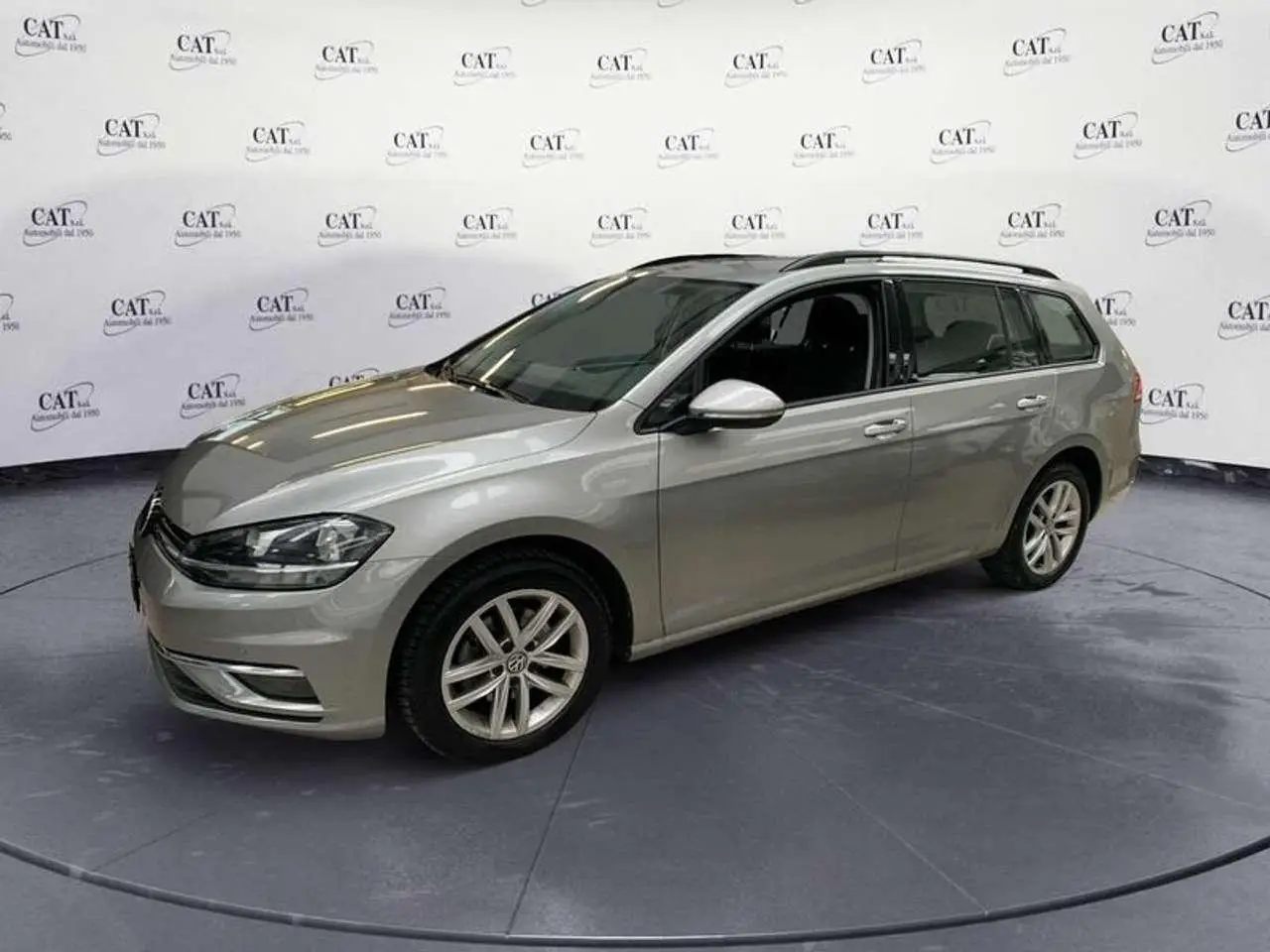 Photo 1 : Volkswagen Golf 2020 Diesel