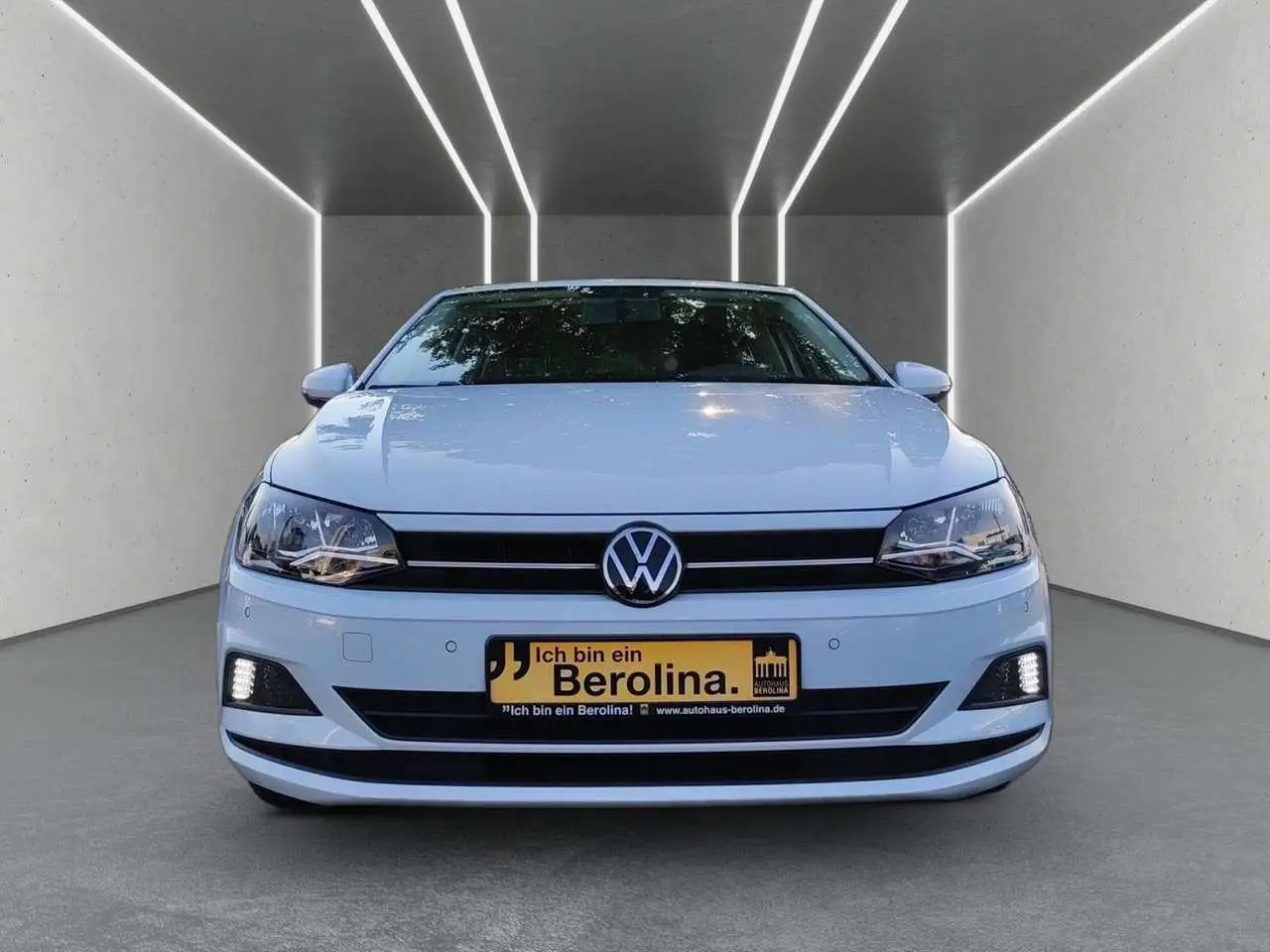 Photo 1 : Volkswagen Polo 2021 Petrol